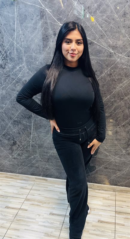 Camila Fernanda - Manicurista y estilista